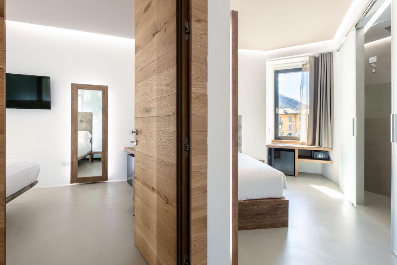 Domus Cavour Rooms&Suites Tirano Eksteriør bilde